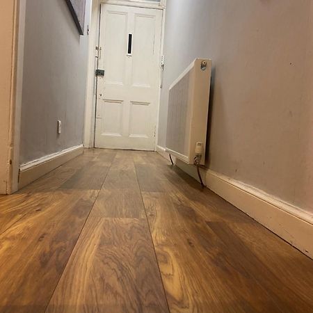 St Margaret'S Loch Apartment Edimburgo Esterno foto