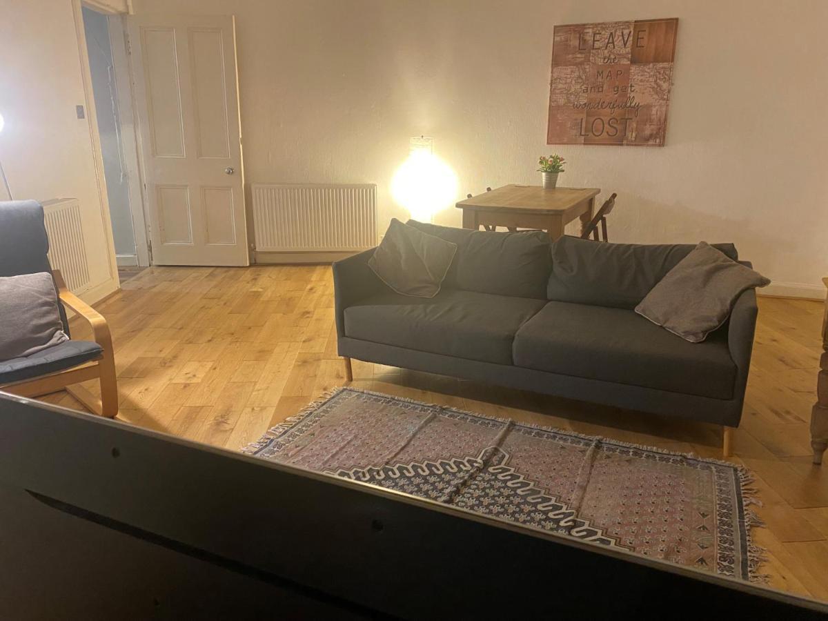 St Margaret'S Loch Apartment Edimburgo Esterno foto