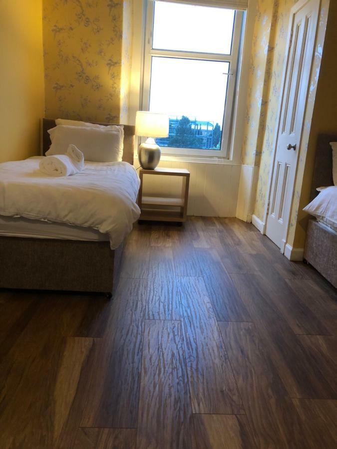 St Margaret'S Loch Apartment Edimburgo Esterno foto